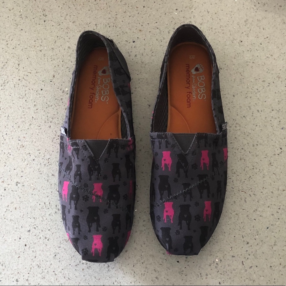 Sketchers Bob’s Plush Gentle Giants (Pitbull)